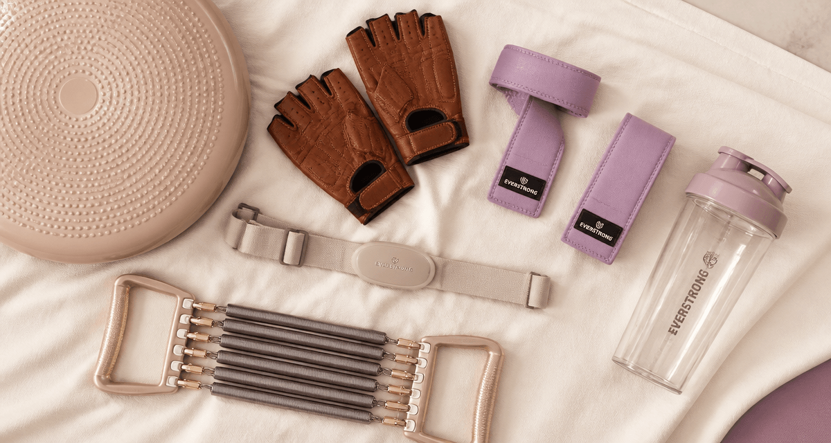 Accessoires de sport sur tapis ivoire